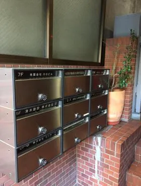 川口ビルの外観