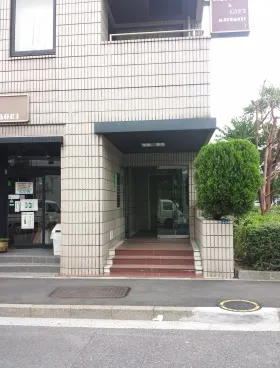 丸森ビルの外観