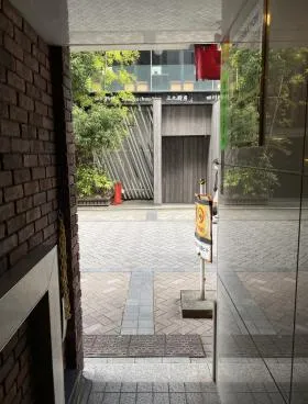 赤坂バリ島ビルの外観