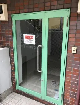 クレイン本町の外観