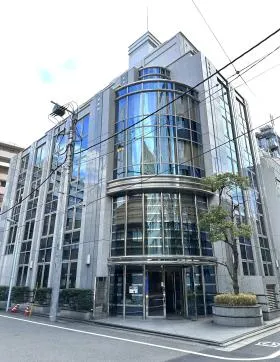 K&Mビルの外観