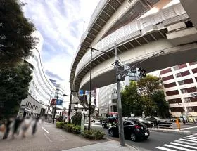 トーシンビルミレニアムの外観