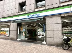 ファミリーマート