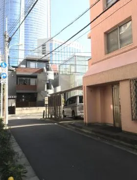 勝山ビルの外観