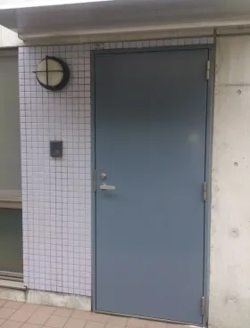EIGHTEEN北青山の外観