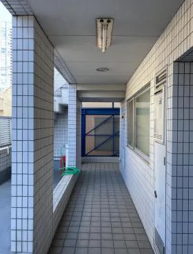 タイセイフラットビルの外観