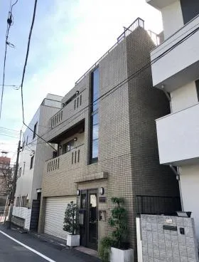 ユーネックス三田台ビルの外観