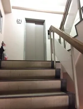 西山ビルの外観