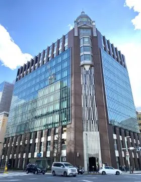 相互館110タワーの外観