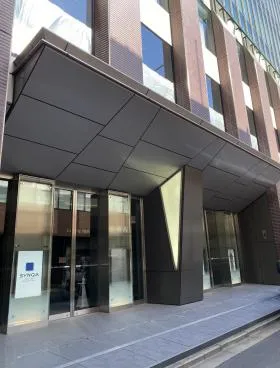 相互館110タワーの外観