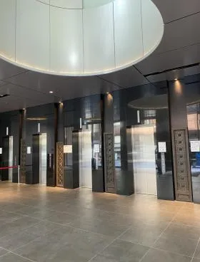 相互館110タワーの外観