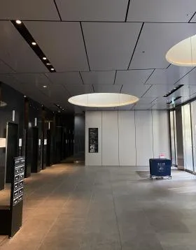 相互館110タワーの外観