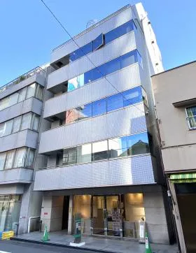 新富太陽ビルの外観