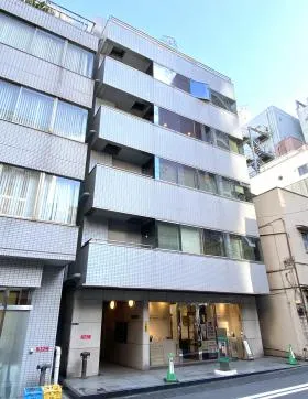 新富太陽ビルの外観