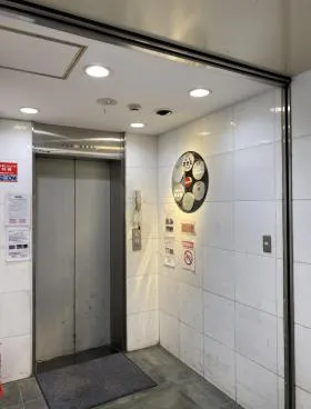 一番ビルの外観