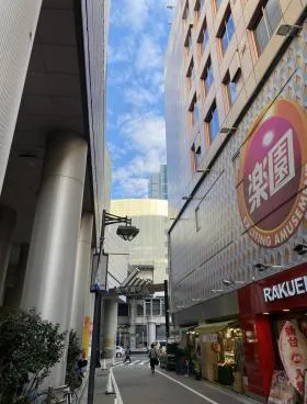 一番ビルの外観