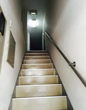 津島ビルの外観