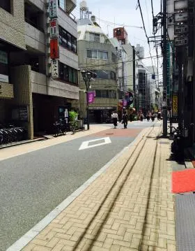 エムズ新宿御苑ビルの外観