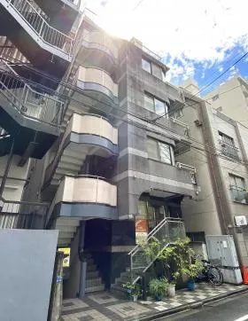 つくしビルの外観