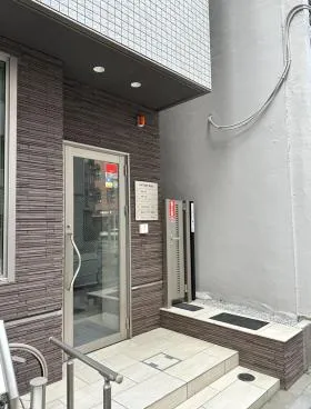 ハタノビルの外観
