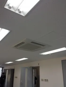D’sVARIE御徒町(旧:ユニゾ仲御徒町ビル)の外観