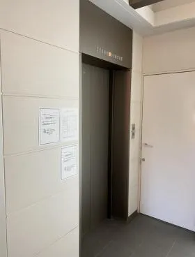 D’sVARIE御徒町(旧:ユニゾ仲御徒町ビル)の外観