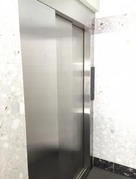 KIYOビルの外観