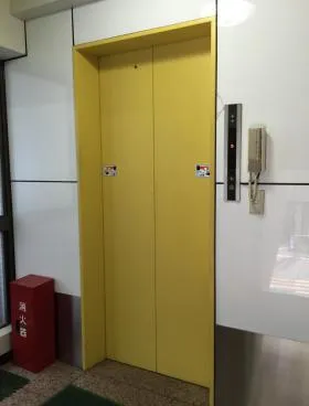 山田一力ビルの外観