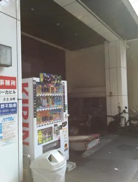 山田一力ビルの外観