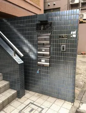 上瀧ビルの外観
