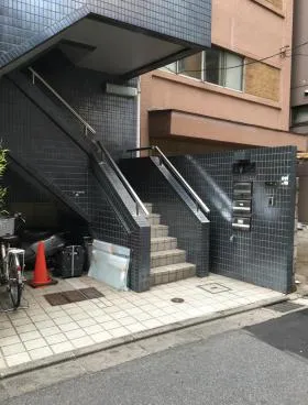 上瀧ビルの外観