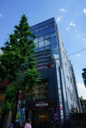 荒川ビルの外観