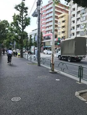荒川ビルの外観