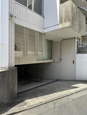 アピカ代々木上原ビルの外観