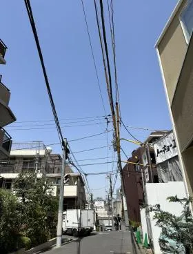 アピカ代々木上原ビルの外観