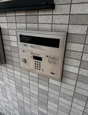 フレール代々木ビルの外観