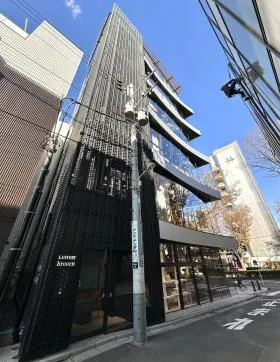 MAX&Co.ビルの外観
