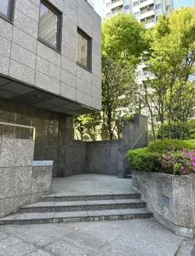 代々木當山ビルの外観