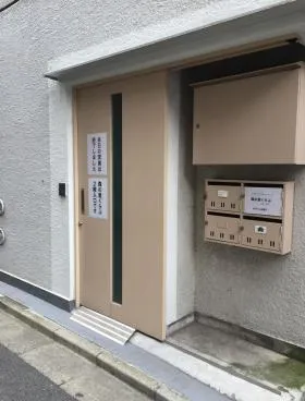 鈴木ビルの外観