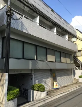 アーティスコアビルの外観