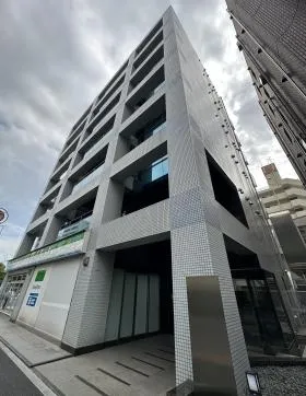新明ビルの外観