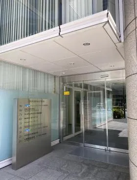 寿ビルの外観