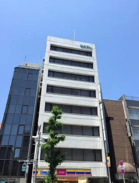 カールビルの外観
