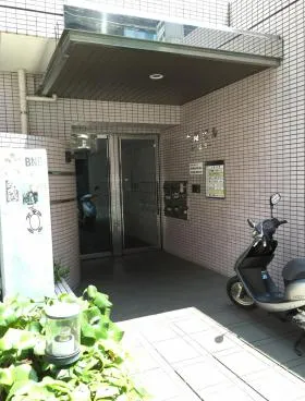 土屋ビルの外観