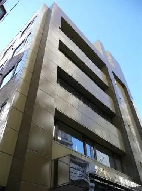 新宿杉山ビルの外観