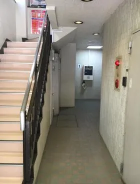 榎本ビルの外観