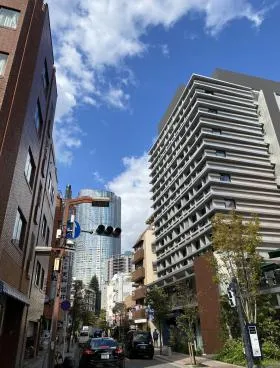 信國ビルの外観