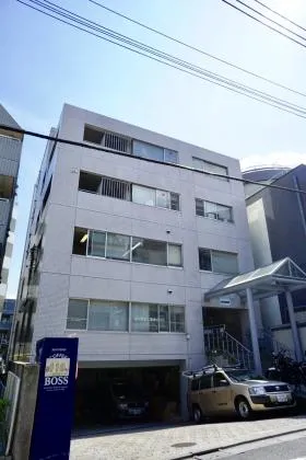 チェリー東麻布の外観