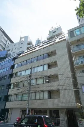 三田KMビルの外観