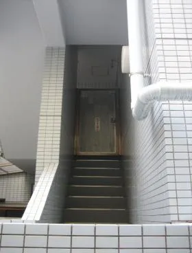 スカイエスタビルの外観